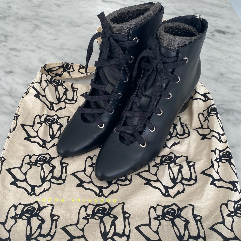 Freda Salvador Leather Flex Boot - Black
